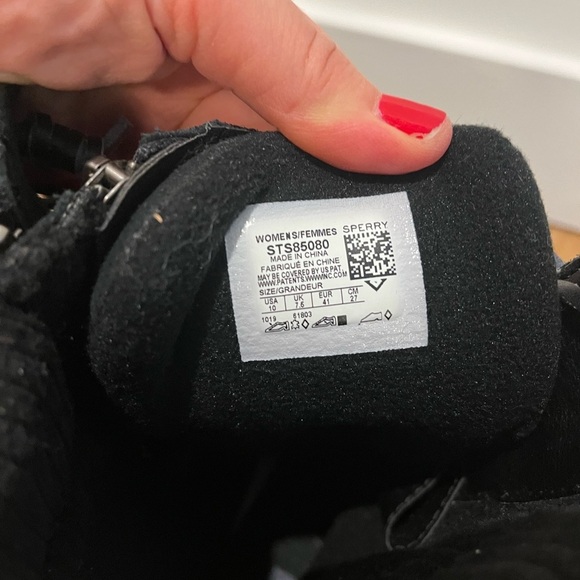 Women's Black and Brown snow Boots by Sperry since 1935 new never worn - Picture 8 of 10